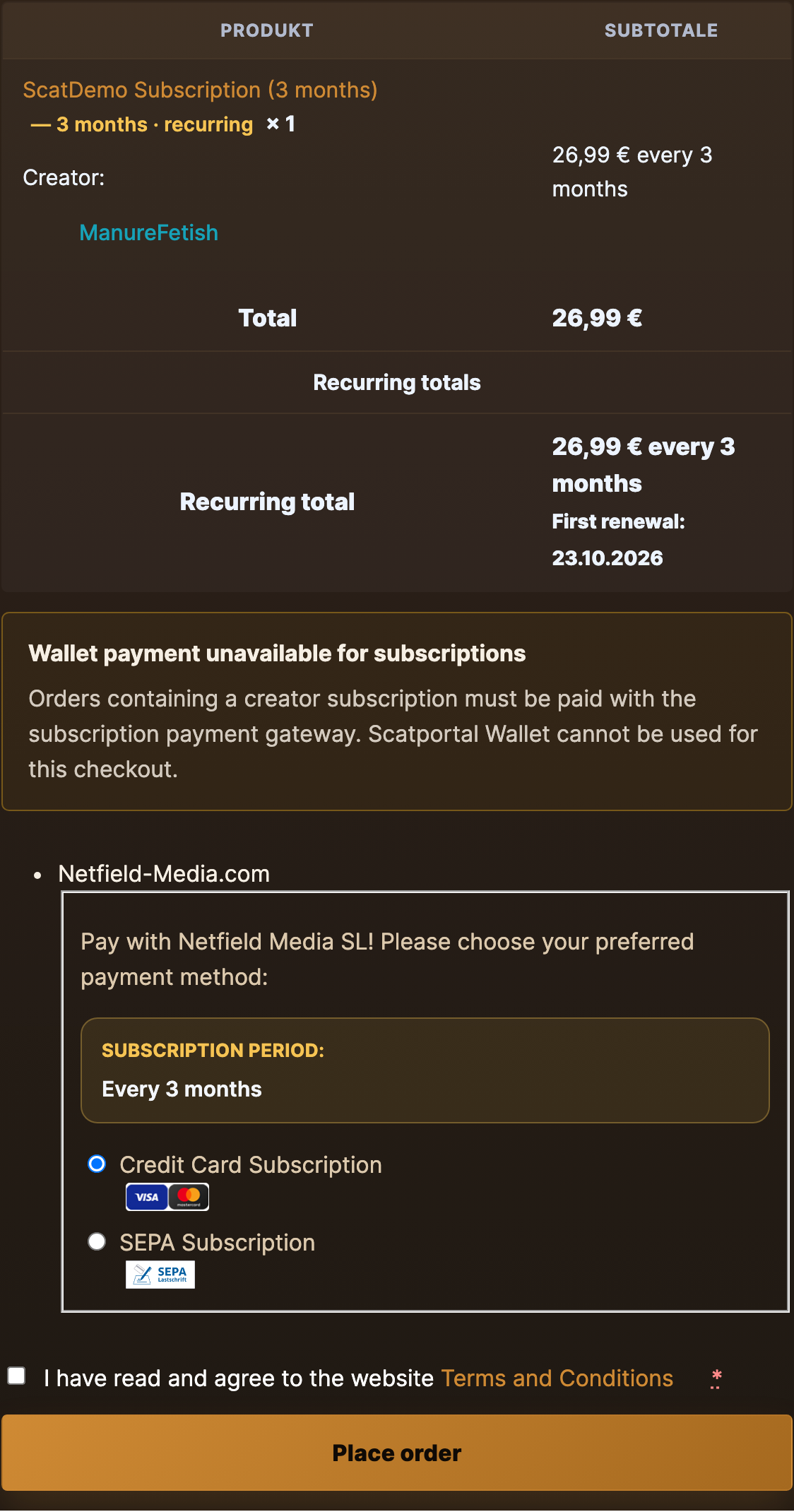 The subscription checkout: recurring total, first renewal date and the subscription payment methods.