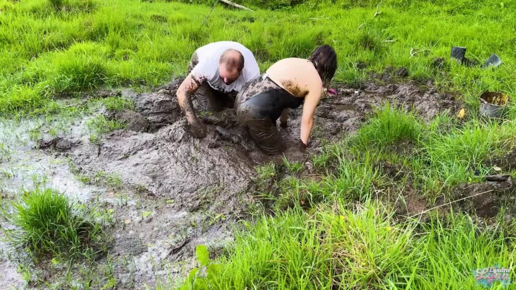 Lyndra Lynn – Swamp and Manure Fuck