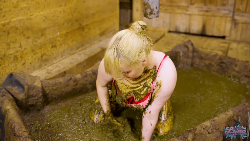 Lovely Dung Bath