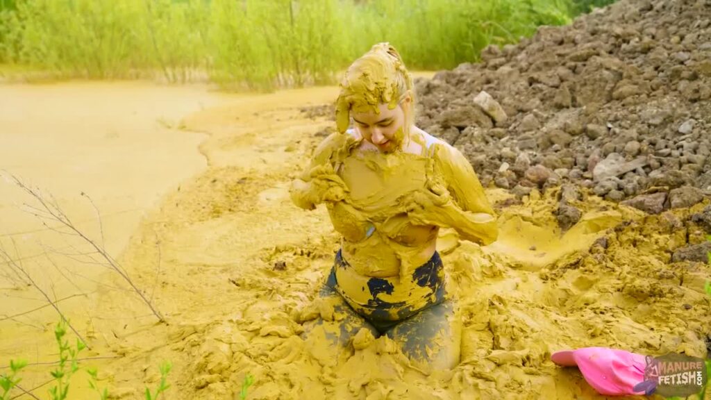 Orgasm in Mud and Manure